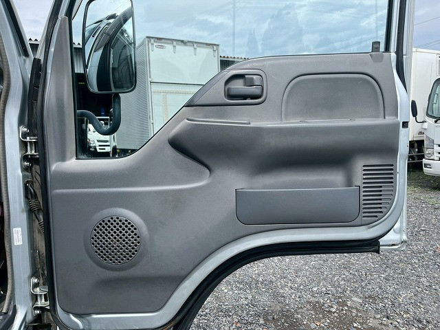 いすゞ エルフ 小型 平ボディ BDG-NKR85A(98143) 19枚目