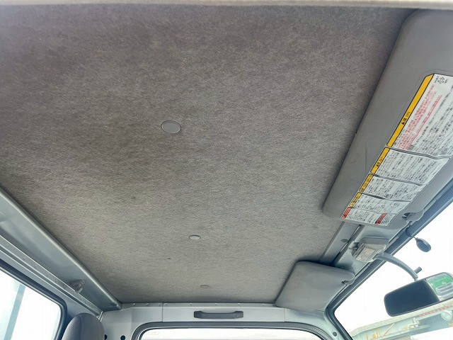 いすゞ エルフ 小型 平ボディ BDG-NKR85A(98143) 22枚目