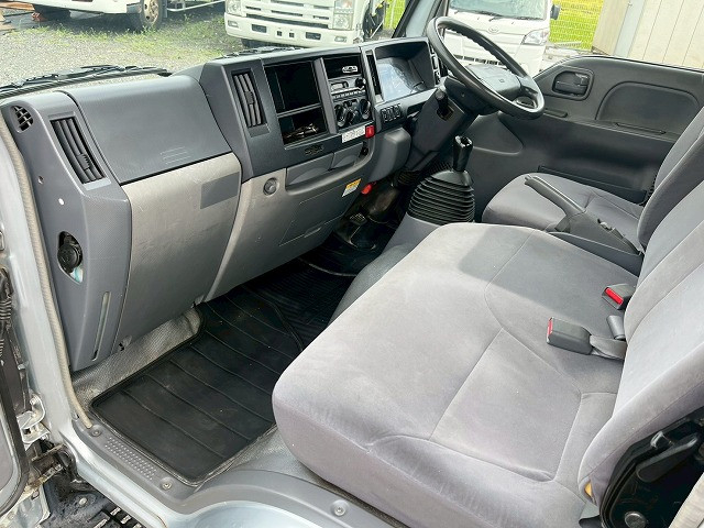 いすゞ エルフ 小型 平ボディ BDG-NKR85A(98143) 24枚目