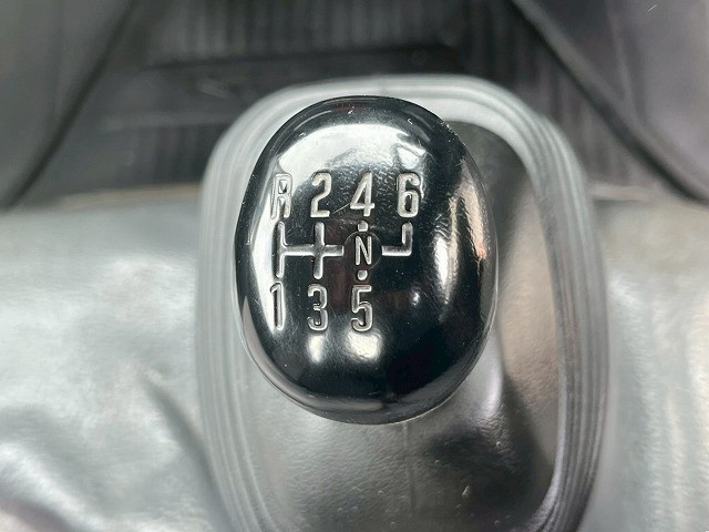 いすゞ エルフ 小型 平ボディ BDG-NKR85A(98143) 32枚目