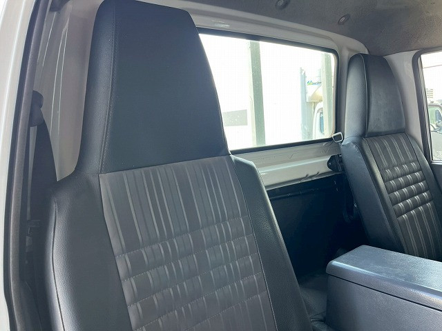 マツダ ボンゴ 小型 平ボディ DBF-SLP2L(98144) 17枚目