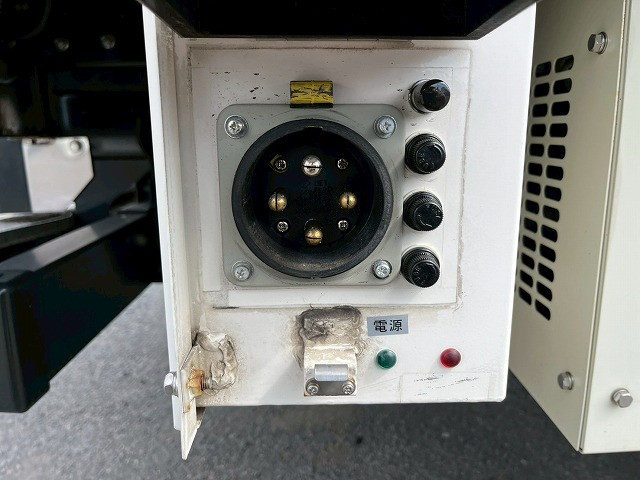 いすゞ エルフ 小型 冷蔵冷凍バン TRG-NLR85AN(98145) 15枚目