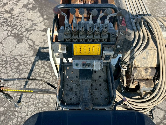 三菱ふそう ファイター 中型 平ボディ（クレーン付） PDG-FK61F(98150) 14枚目