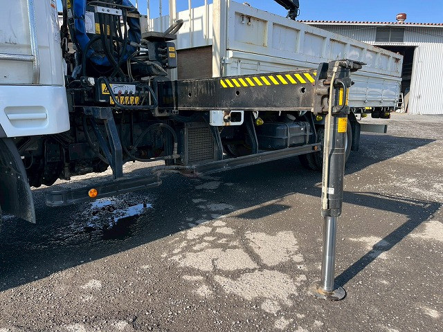 三菱ふそう ファイター 中型 平ボディ（クレーン付） PDG-FK61F(98150) 15枚目