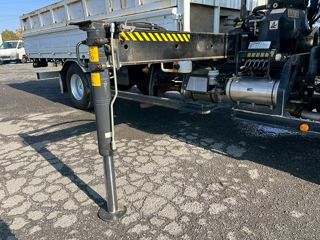 三菱ふそう ファイター 中型 平ボディ（クレーン付） PDG-FK61F(98150) 16枚目