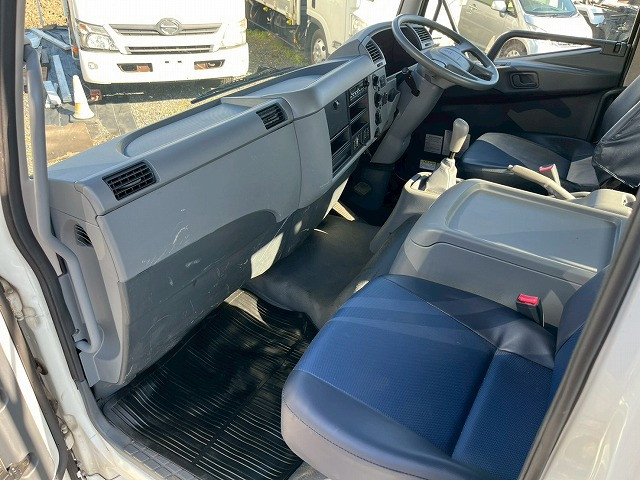 三菱ふそう ファイター 中型 平ボディ（クレーン付） PDG-FK61F(98150) 28枚目