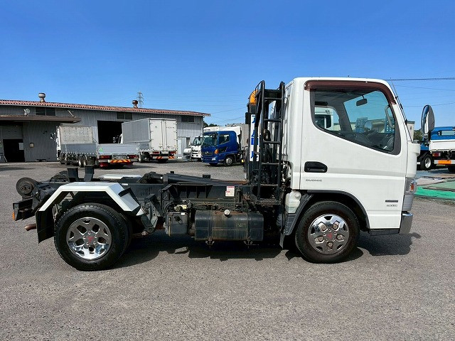 三菱ふそう キャンター 小型 コンテナ専用車 TKG-FEA50(98152) 5枚目