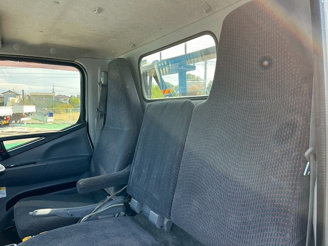 三菱ふそう キャンター 小型 コンテナ専用車 TKG-FEA50(98152) 24枚目