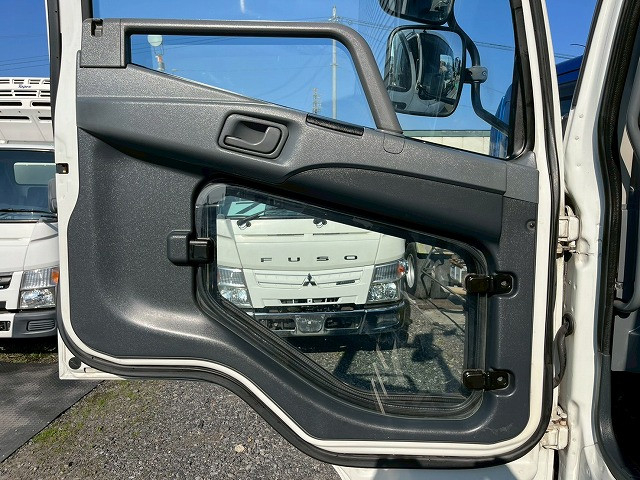 三菱ふそう ファイター 増トン ウィング LKG-FK65FZ(98153) 23枚目