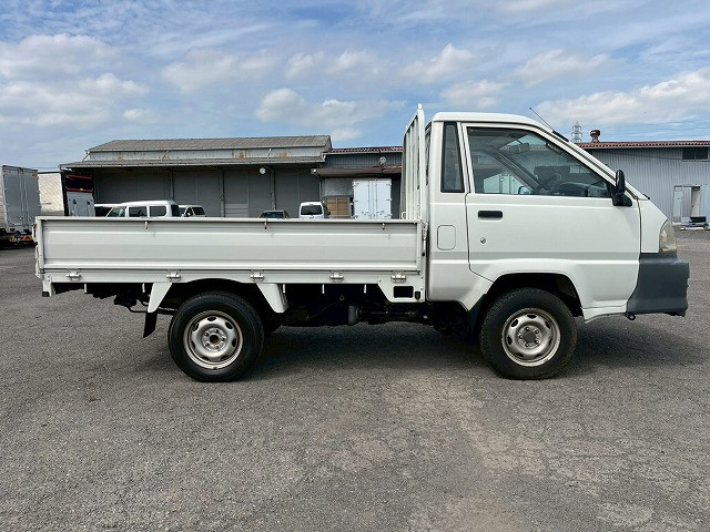 トヨタ タウンエース 小型 平ボディ GK-KM80(98155) 5枚目