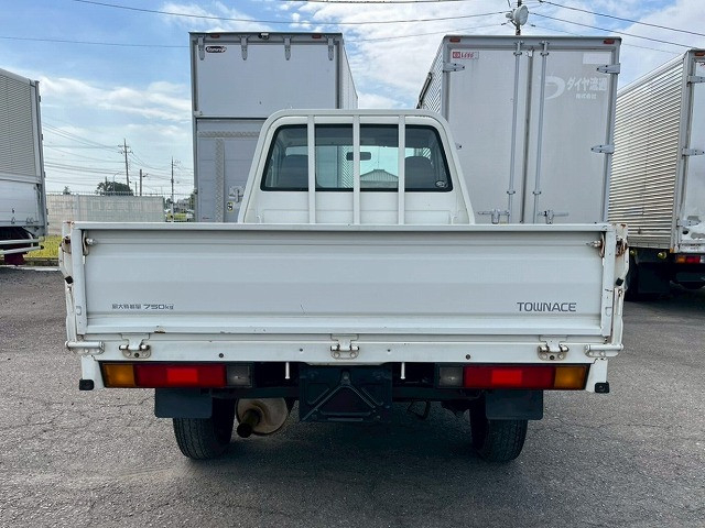 トヨタ タウンエース 小型 平ボディ GK-KM80(98155) 7枚目