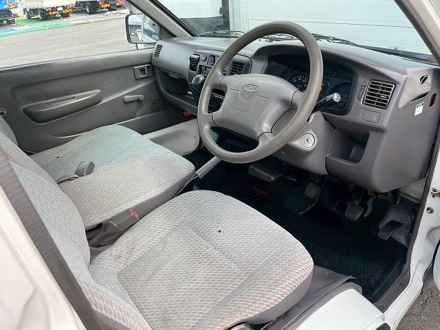 トヨタ タウンエース 小型 平ボディ GK-KM80(98155) 16枚目