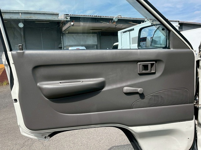 トヨタ タウンエース 小型 平ボディ GK-KM80(98155) 19枚目