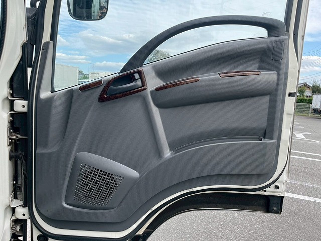 いすゞ フォワード 中型 平ボディ TKG-FRR90T2(98157) 16枚目