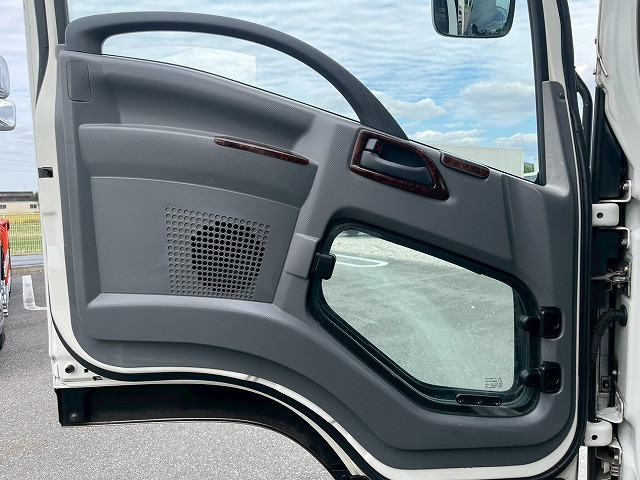 いすゞ フォワード 中型 平ボディ TKG-FRR90T2(98157) 20枚目