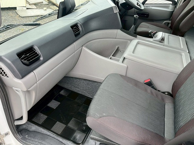 UDトラックス（日産） クオン 大型 トラクタ 2PG-GK5AAB(98159) 22枚目