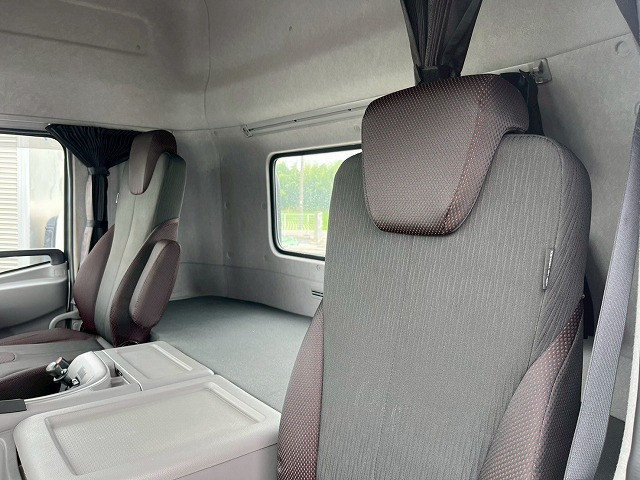 UDトラックス（日産） クオン 大型 トラクタ 2PG-GK5AAB(98159) 23枚目