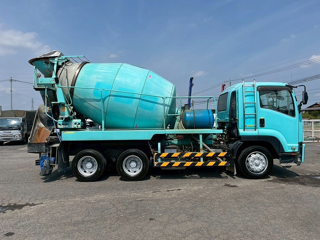 いすゞ フォワード 増トン ミキサー車 QDG-FVZ34U2(98161) 5枚目