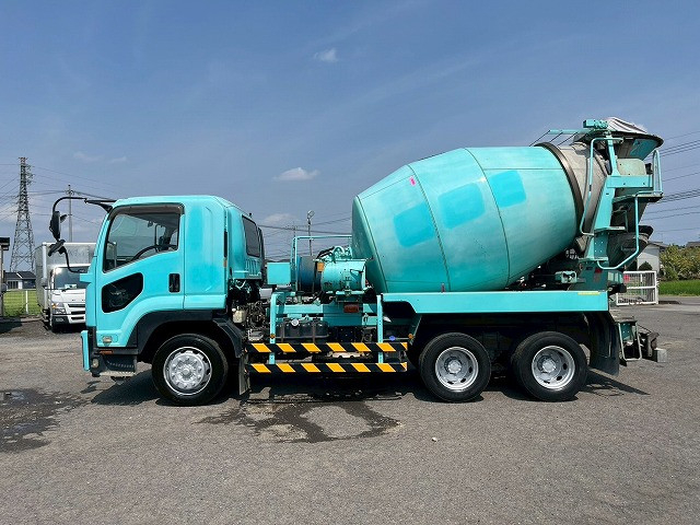 いすゞ フォワード 増トン ミキサー車 QDG-FVZ34U2(98161) 9枚目