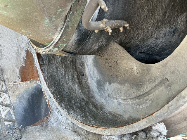 いすゞ フォワード 増トン ミキサー車 QDG-FVZ34U2(98161) 16枚目