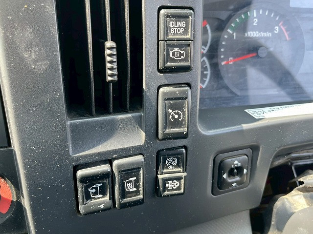 いすゞ フォワード 増トン ミキサー車 QDG-FVZ34U2(98161) 32枚目