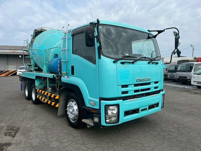 いすゞ フォワード 増トン ミキサー車 QDG-FVZ34U2(98162) 4枚目