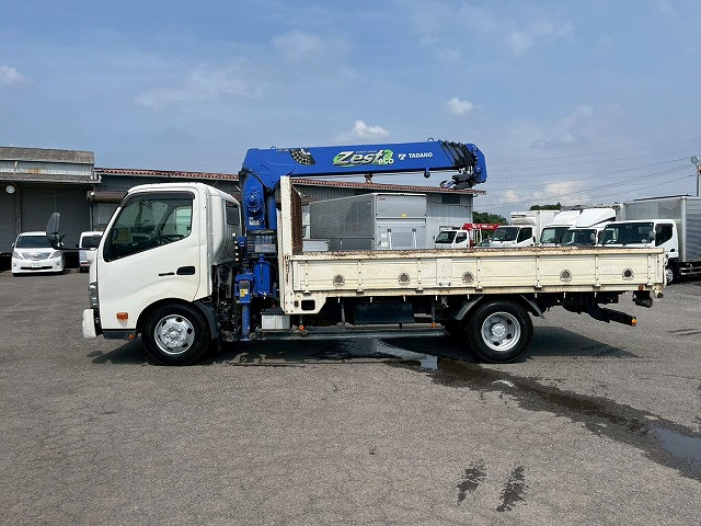 日野 デュトロ 小型 平ボディ（クレーン付） TKG-XZU720M(98163) 9枚目