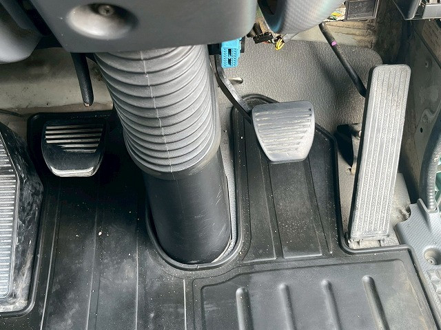 いすゞ フォワード 増トン ミキサー車 QDG-FVZ34U2(98162) 34枚目