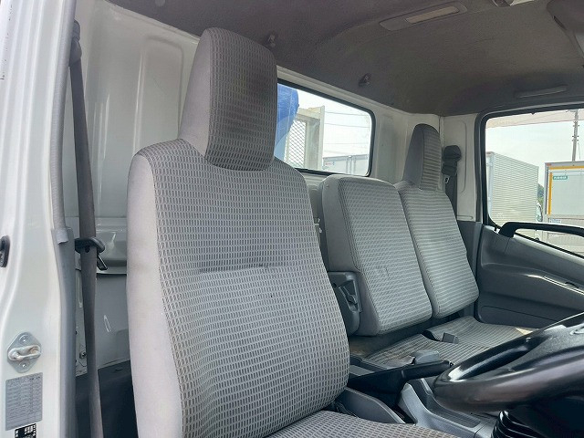 日野 デュトロ 小型 平ボディ（クレーン付） TKG-XZU720M(98163) 25枚目