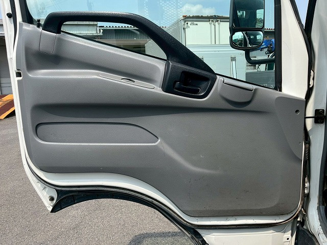 日野 デュトロ 小型 平ボディ（クレーン付） TKG-XZU720M(98163) 27枚目