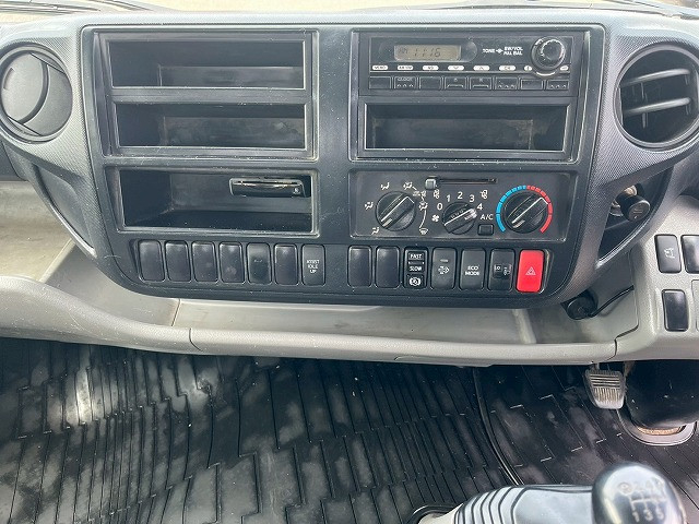 日野 デュトロ 小型 平ボディ（クレーン付） TKG-XZU720M(98163) 33枚目