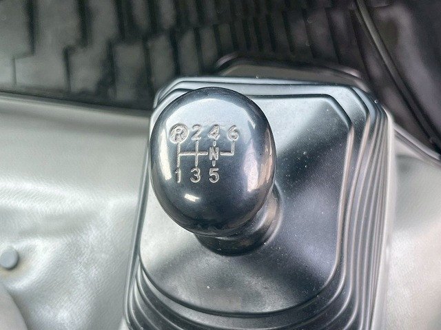 日野 デュトロ 小型 平ボディ（クレーン付） TKG-XZU720M(98163) 36枚目