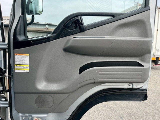 三菱ふそう キャンター 小型 ウィング 2PG-FEB90(98165) 18枚目