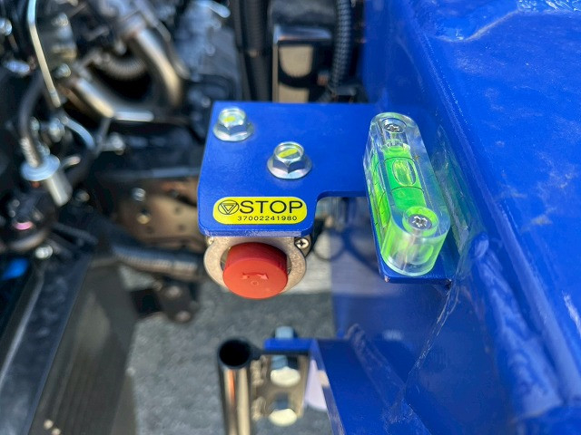 三菱ふそう キャンター 小型 平ボディ（クレーン付） 2RG-FEB80(98168) 14枚目