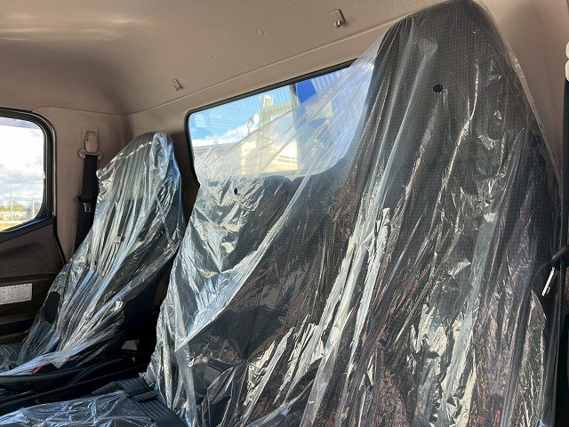 三菱ふそう キャンター 小型 平ボディ（クレーン付） 2RG-FEB80(98168) 26枚目