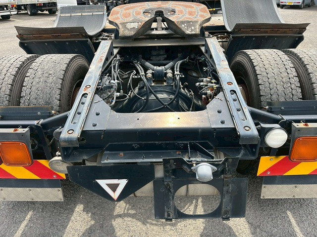 いすゞ ギガ 大型 トラクタ QKG-EXD52AD(98169) 11枚目