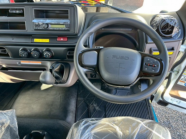 三菱ふそう キャンター 小型 平ボディ（クレーン付） 2RG-FEB80(98168) 28枚目