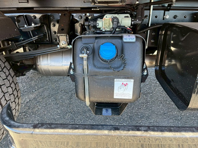 三菱ふそう キャンター 小型 平ボディ（クレーン付） 2RG-FEB80(98168) 38枚目