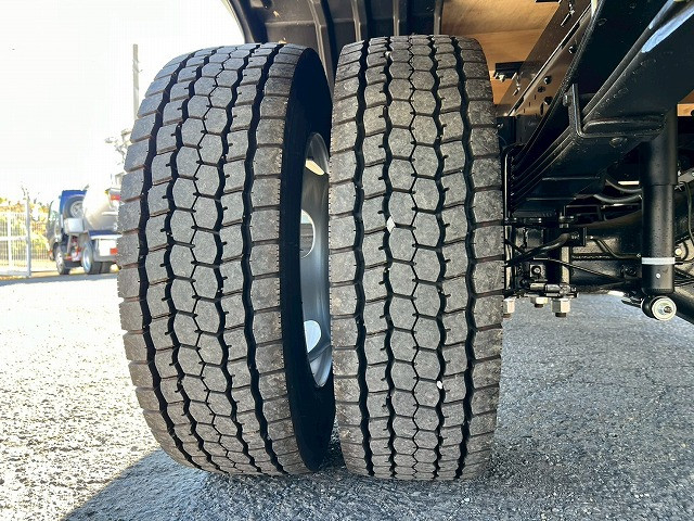 三菱ふそう キャンター 小型 平ボディ（クレーン付） 2RG-FEB80(98168) 43枚目