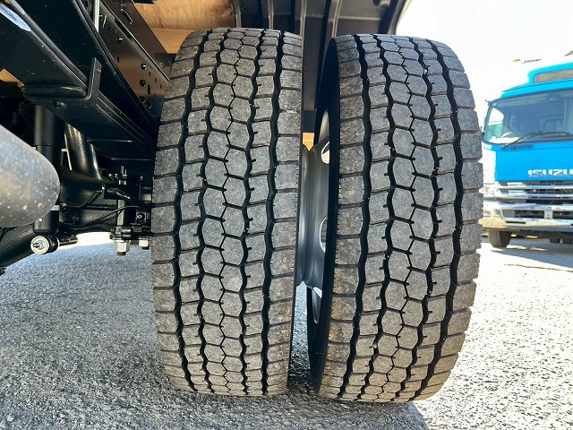 三菱ふそう キャンター 小型 平ボディ（クレーン付） 2RG-FEB80(98168) 45枚目