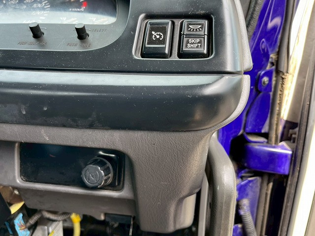 いすゞ ギガ 大型 トラクタ QKG-EXD52AD(98169) 31枚目