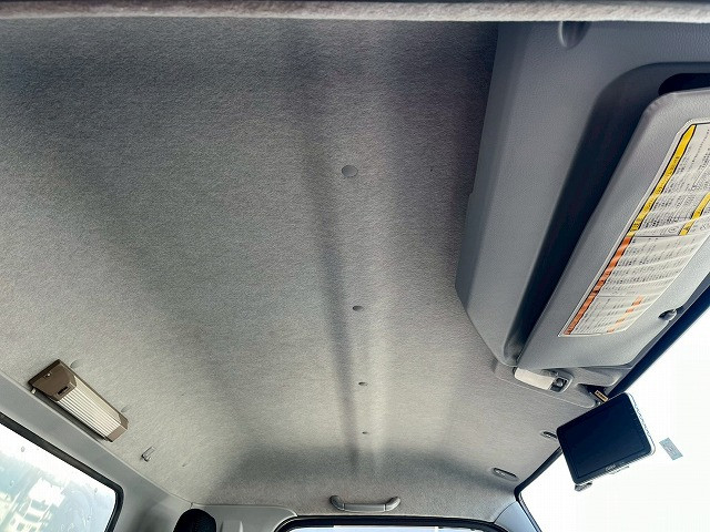 三菱ふそう キャンター 小型 バン 2PG-FEB50(98171) 24枚目