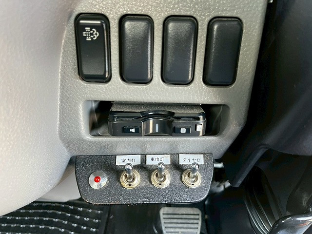 三菱ふそう キャンター 小型 バン 2PG-FEB50(98171) 34枚目