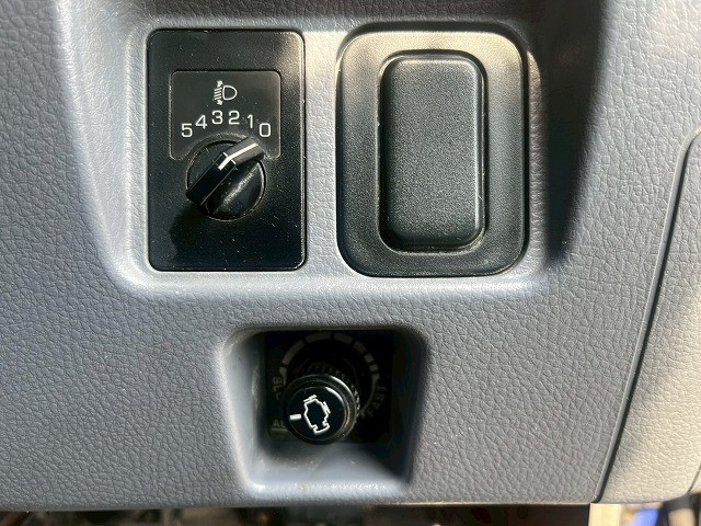 三菱ふそう キャンター 小型 平ボディ PA-FE70BB(98172) 30枚目