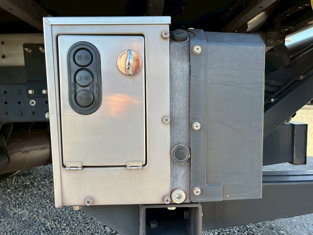 三菱ふそう キャンター 小型 バン TPG-FEA50(98173) 16枚目