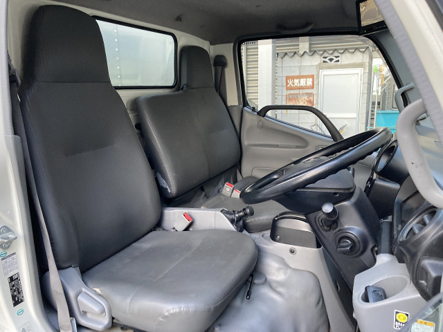 Hino dutro Small Box body TPG-XZC605M(98174) 15枚目