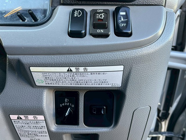 三菱ふそう キャンター 小型 バン TPG-FEA50(98173) 33枚目