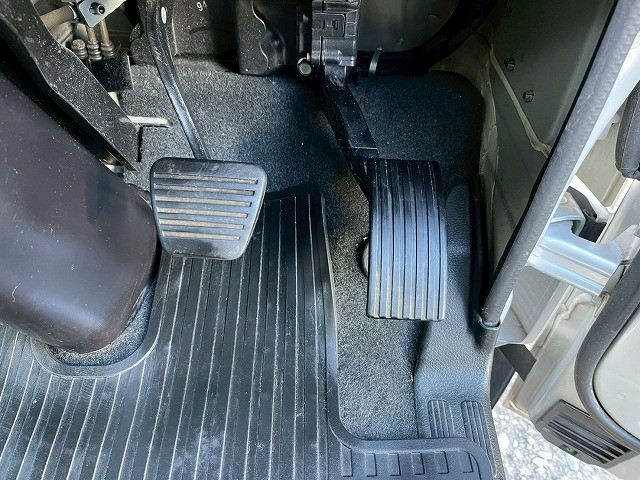 三菱ふそう キャンター 小型 バン TPG-FEA50(98173) 36枚目