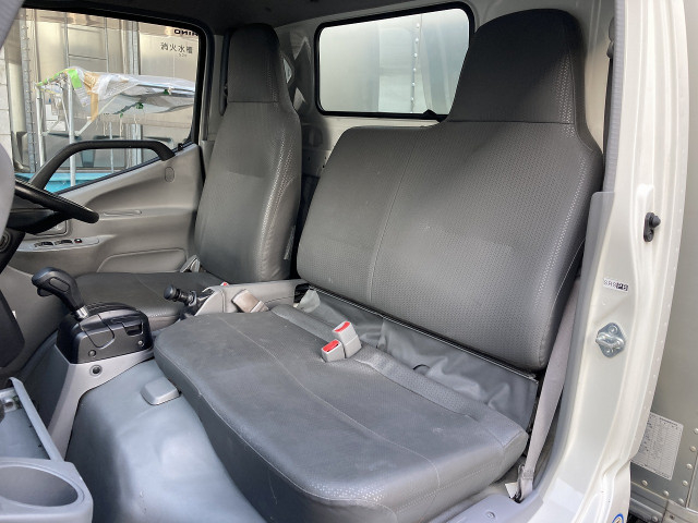 Hino dutro Small Box body TPG-XZC605M(98174) 43枚目