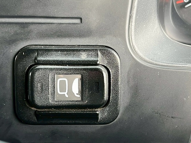 三菱ふそう スーパーグレート 大型 平ボディ（クレーン付） 2PG-FS74HZ(98175) 32枚目